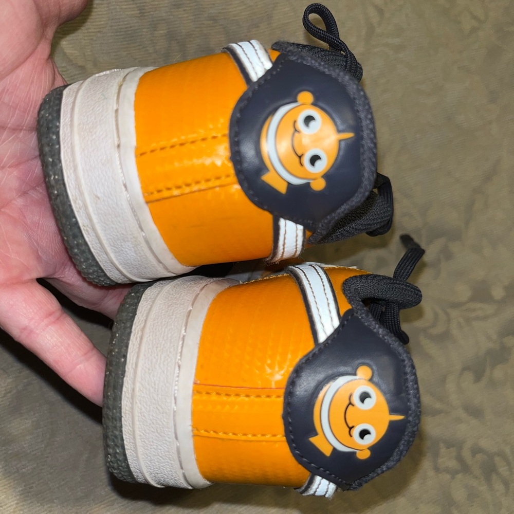Nike Kids Nemo size 1Y - Picture 3 of 7